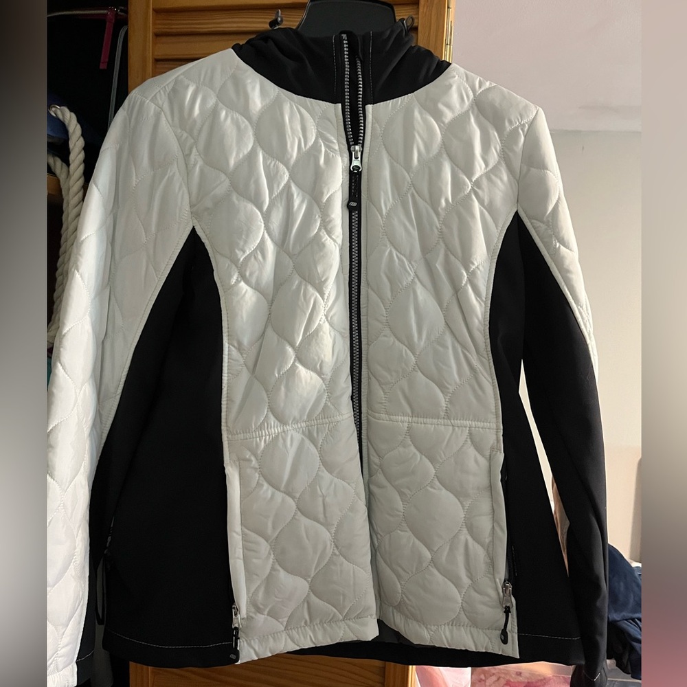 Sketchers women’s jacket